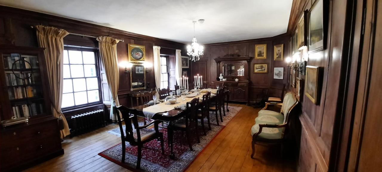 הוילה Auchleven East Wing Lickleyhead Castle מראה חיצוני תמונה