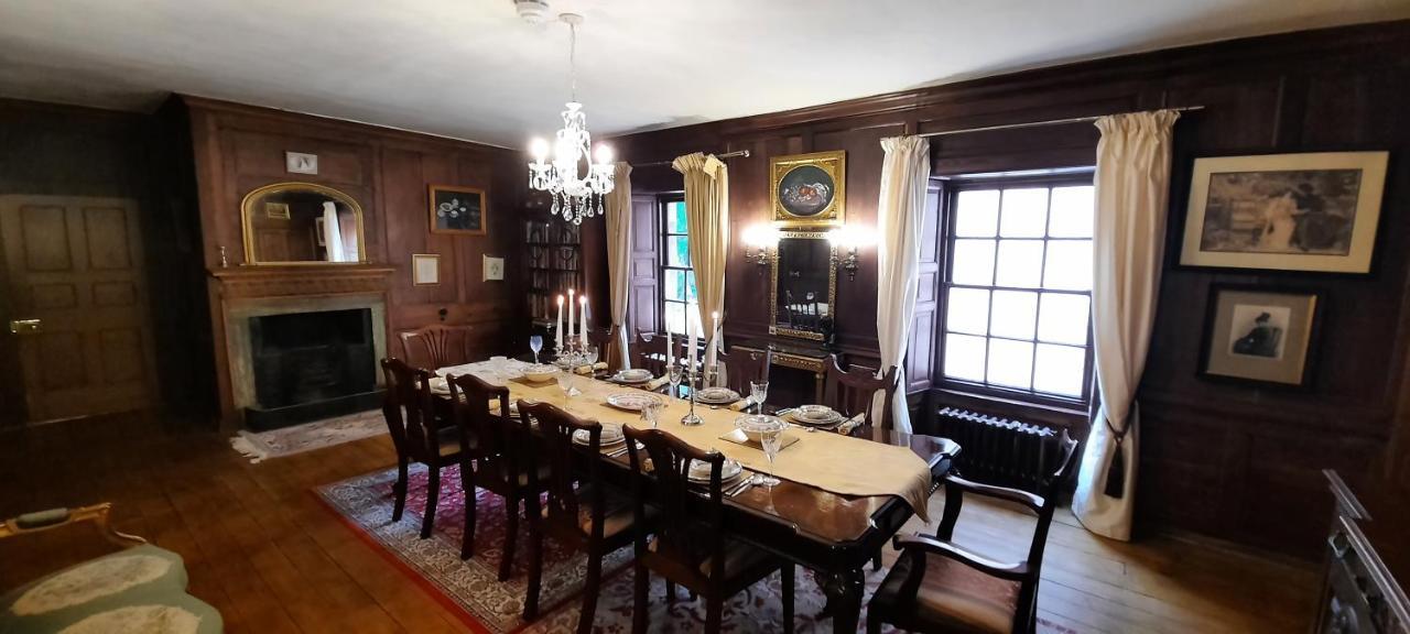 הוילה Auchleven East Wing Lickleyhead Castle מראה חיצוני תמונה